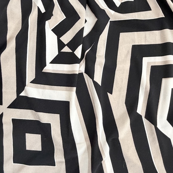 Calvin Klein Sleeveless business casual blouse layering top optical illusion - Picture 7 of 8